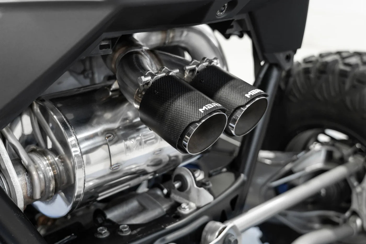 MBRP Single Slip-on Dual Outlet Performance Series Polaris RZR PRO R 2022-2025 - Adventure Parts