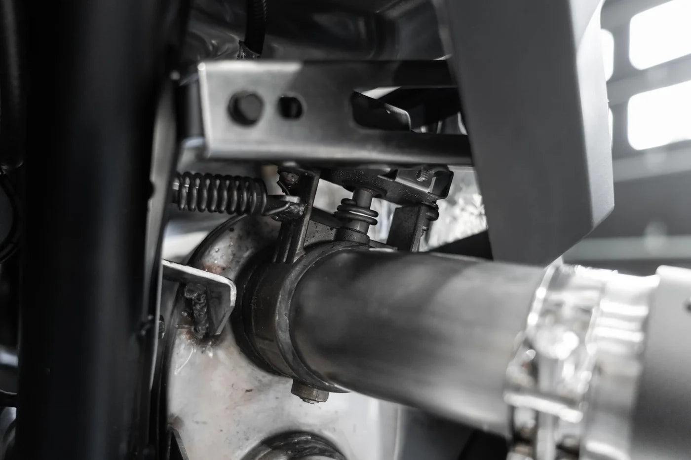 MBRP Slip-on Active Exhaust Dual out Polaris RZR PRO XP 2020-2025 - Adventure Parts