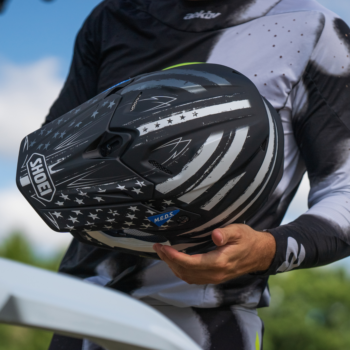 Shoei VFX-EVO Faithful 2 Off Road Motorcycle Helmet